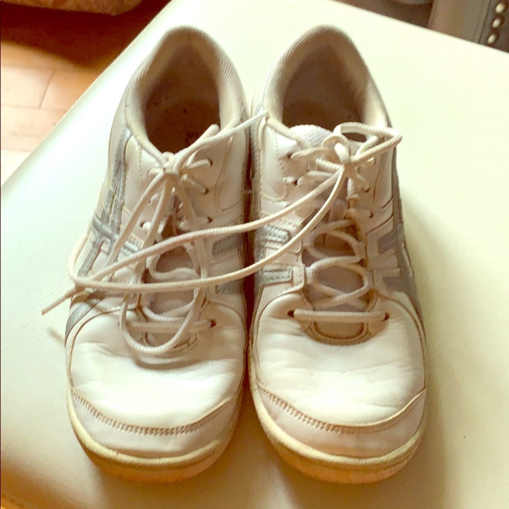 Tumbling / Cheer shoes size 7